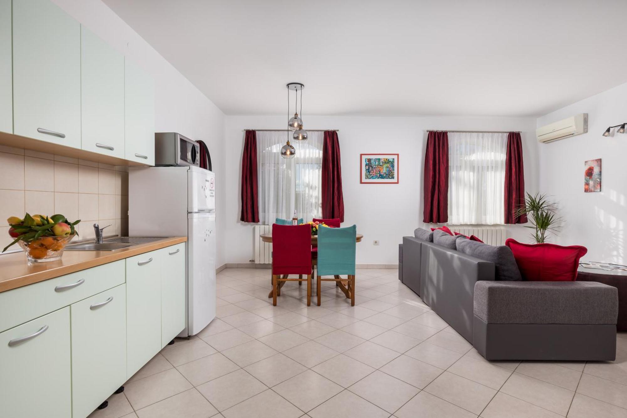 Apartments Kovacic Kraljevica Eksteriør bilde
